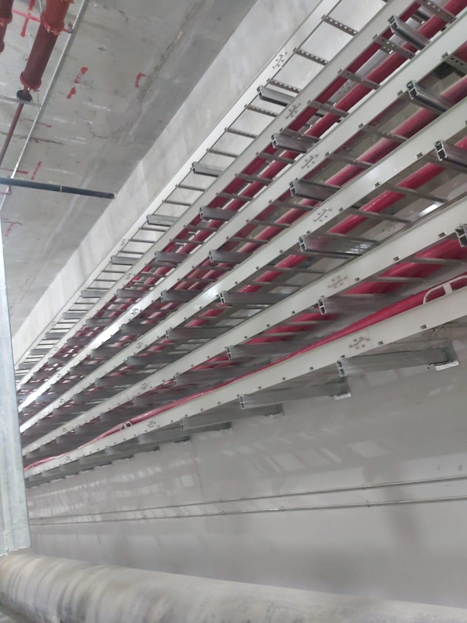 Al Riyadh Avenue project - Pulling Cables 